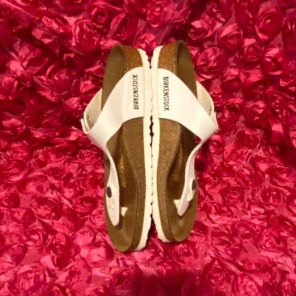 Birkenstock Gizeh Sandals in Birko-Flor - Picture 3 of 8